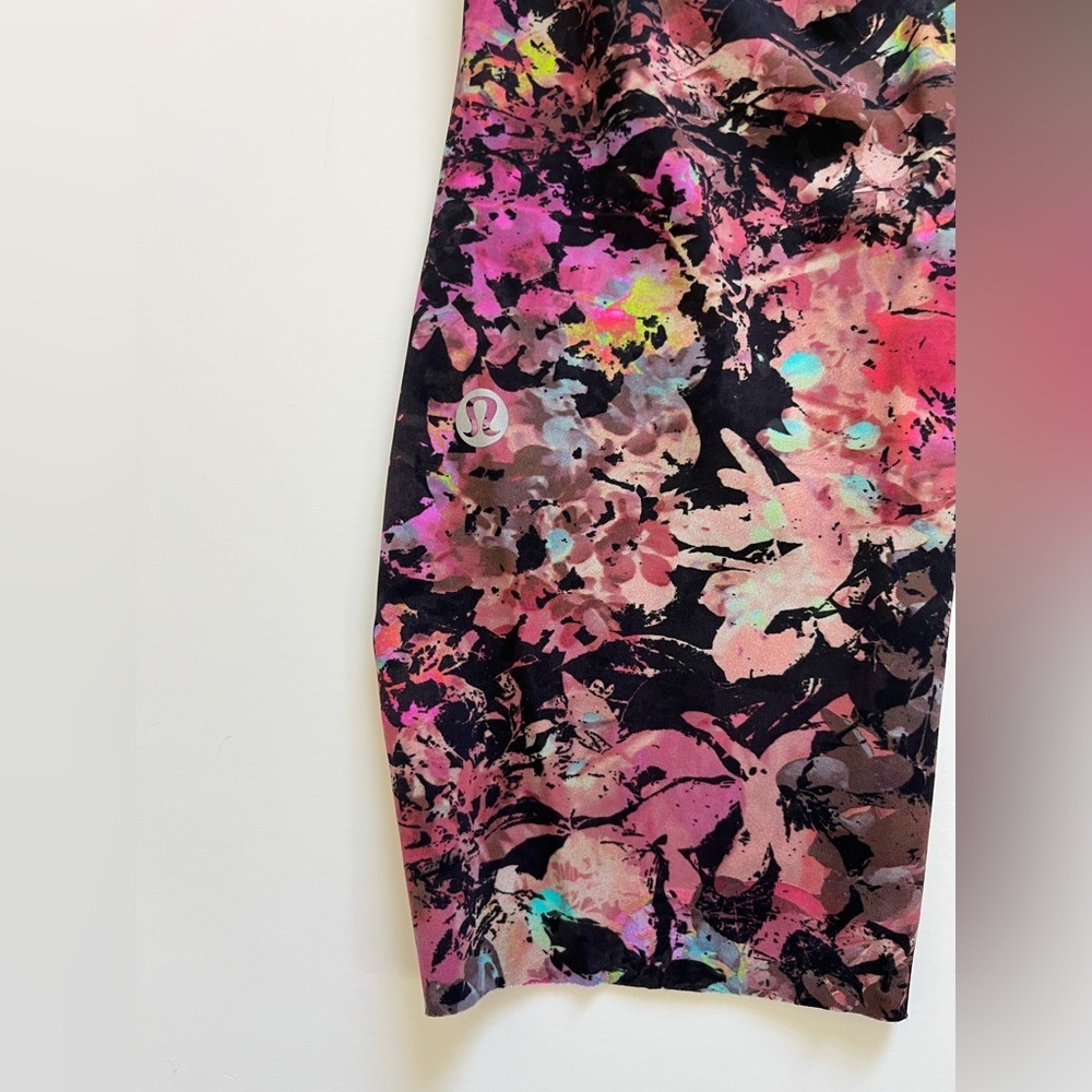 Lululemon Base Pace HR 23” Tights Multi Floral Size 6 - Picture 3 of 9